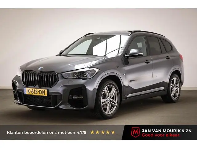 BMW X1 sDrive18i M-Sport High Executive | PANORAMADAK | DAB | APPLE | CAMERA | TREKHAAK | 18"