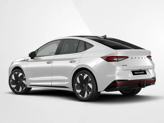 Škoda Enyaq coupé RS 340 PK | 21'' inch Vision Velgen | Business Upgrade Advanced | Trekhaak wegklap...