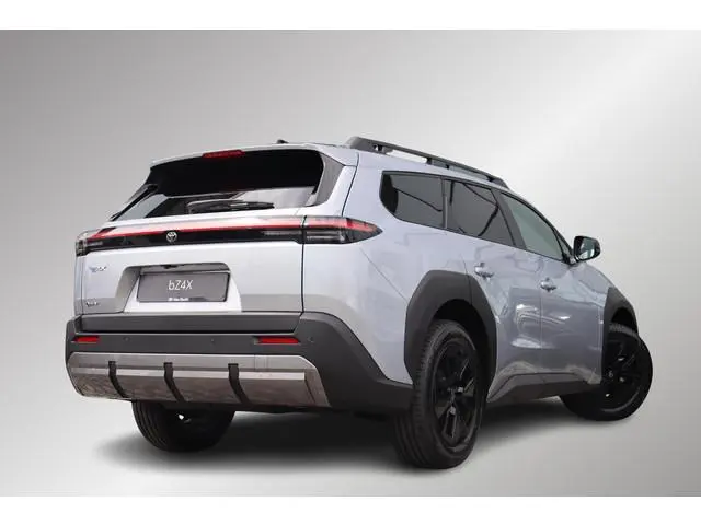 Toyota bZ4X Touring Dynamic 75 kWh €3.000 Inruil Voordeel ! Synthetisch Leer, Stoel en stuurverwarmi...