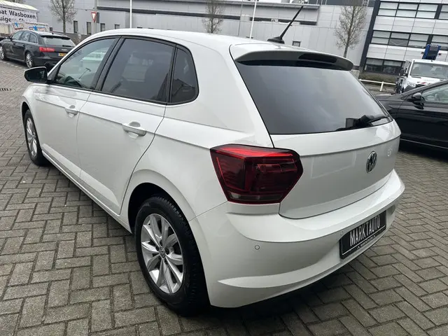 Volkswagen Polo VI  Highline Navi Cruise Led Stoelverwarming