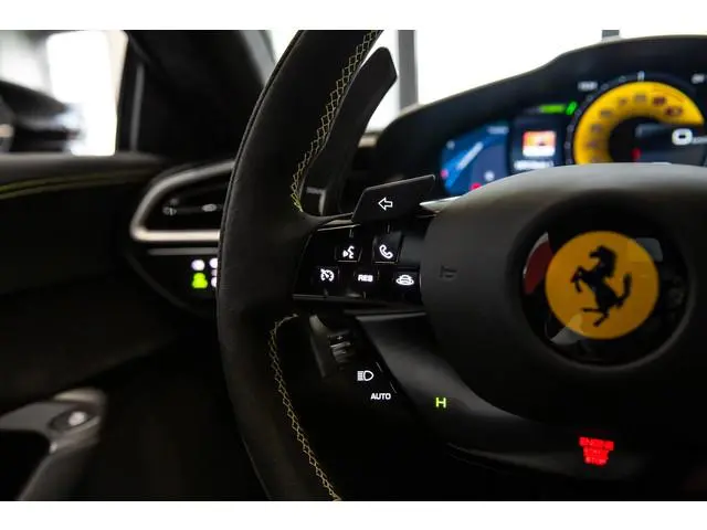 Ferrari 296