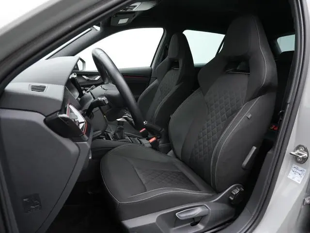 Skoda Kamiq 1.0 TSI 110 pk Ambition | Carplay | Virtual Cockpit | Parkeersensoren achter | Keyless E...