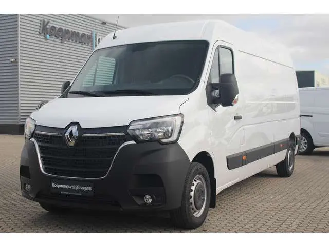 Renault Master T35 2.3dCi 150pk L3H2 Energy | Navi | Airco | Cruise | Lease 519,- p/m