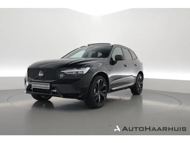 Volvo XC60 2.0 T6 Plug-in hybrid AWD Plus Black Edition | Pano | 21” | Memory Seats | Harman Kardon...