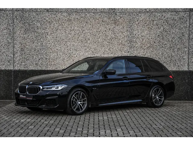 BMW 5-serie Touring 530e xDrive Executive