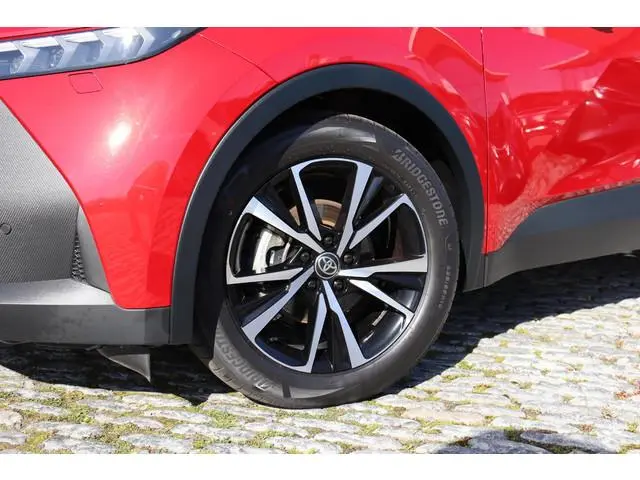 Toyota C-HR 1.8 Hybrid 140 First Edition, Limited Bi-Tone Stoel- Stuurverwarming