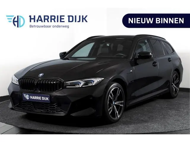 BMW 3-serie Touring 330e xDrive M Sport Edition | Dig. Cockpit | Adapt. Cruise | Stoelverw. | PDC |...