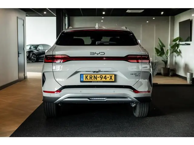 BYD SEAL U