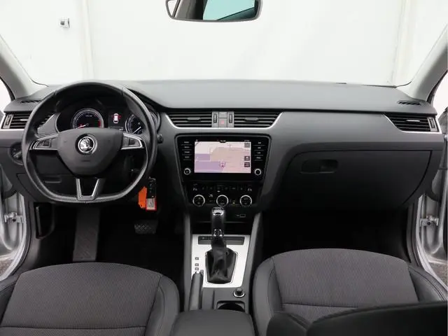 ŠKODA Octavia Combi 1.5 TSI Greentech Business Edition/ automaat/ trekhaak!