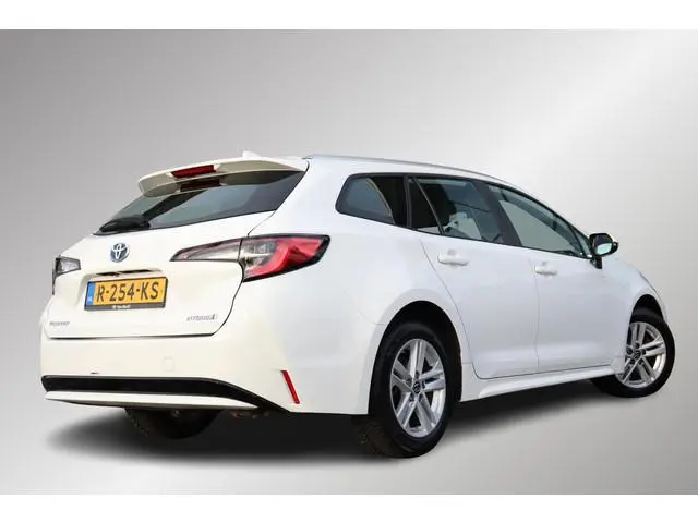 Toyota Corolla Touring Sports 1.8 Hybrid Active Apple Carplay, Android auto, Parkeercamera, Cruise C...