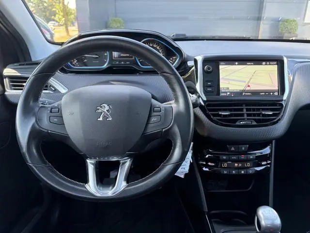 Peugeot 2008 1.2 PureTech Allure D-riem vv in 2025 l Trekhaak l 131pk l Pano l Camera l Carplay l Na...