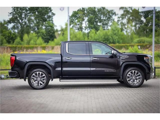 GMC Sierra