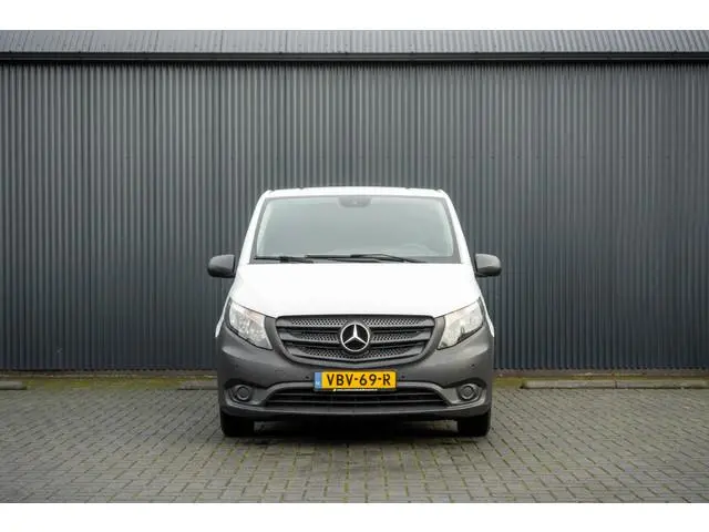 Mercedes-Benz Vito 111 CDI XL L3H1 | 5-Persoons | DC | Camera | Cruise | Airco | Trekhaak