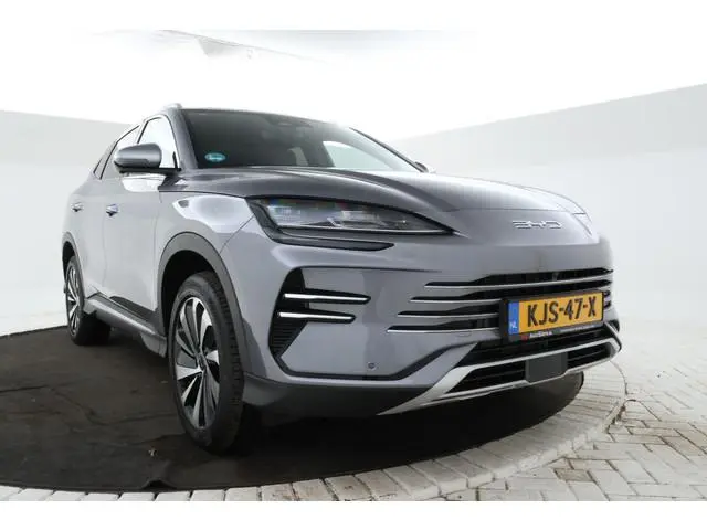 BYD SEAL U