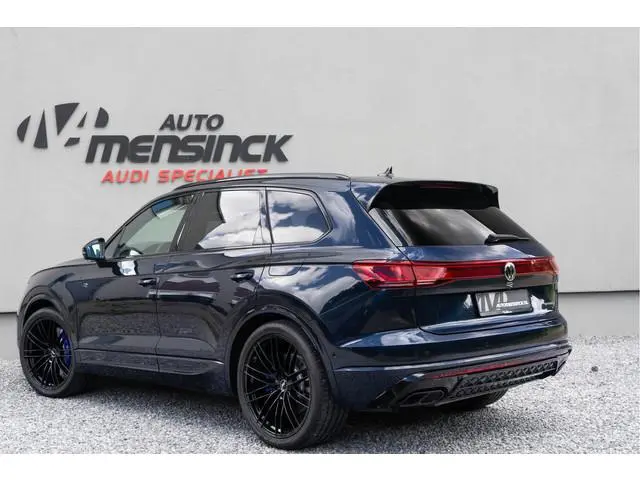 Volkswagen Touareg 3.0 TSI eHybrid 4MOTION R / Puglia/ Standkachel/ Luchtvering/ Virtual Cockpit/ Pa...