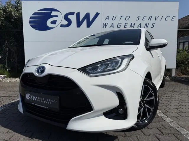 Toyota Yaris 1.5 Hybrid Team D | ACC | CarPlay | Camera | Keyless | LED