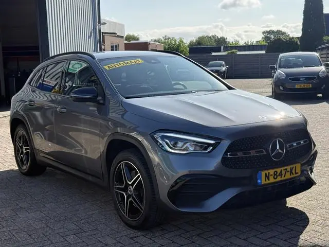 Mercedes-Benz GLA