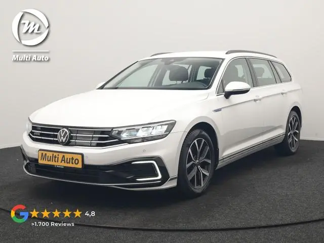 Volkswagen Passat Variant 1.4 TSI GTE Business PHEV 218pk Dealer O.H. | Adaptive Cruise | Camera | V...