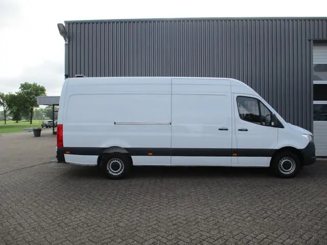 Mercedes-Benz Sprinter 316 160 pk L3H3 3500 KG Trekgewicht Airco