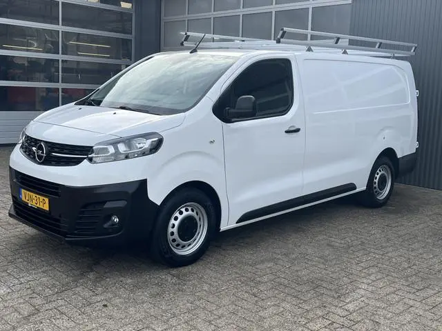 Opel Vivaro 1.5 CDTI L3H1 Edition Airco Cruise controle Kastinrichting Trekhaak 2000kg trekgewicht I...