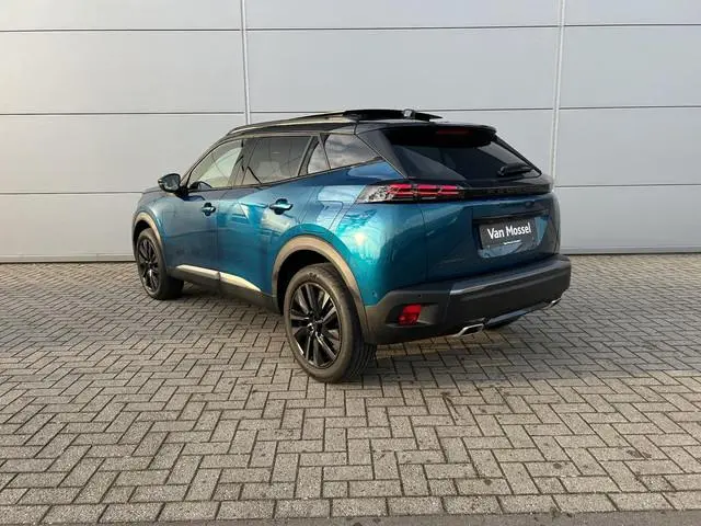 Peugeot 2008 1.2 Hybrid 136 GT | Panoramadak | Adaptieve cruise control | Draadloze oplader | Nieuw...
