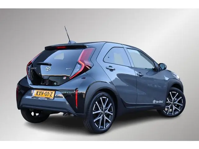 Toyota Aygo X Hybrid 115 GR Sport, € 1.100 Demo korting! !