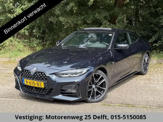 BMW 4-serie Coupé 420i High Executive M-Pakket GARANTIE TOT 07-2032! . PANORAMA-DAK . PARKEERSENSORE...