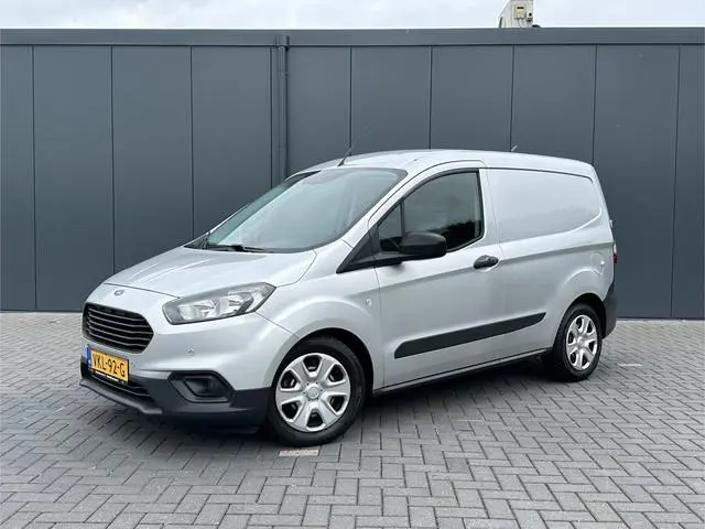 Ford Transit Courier