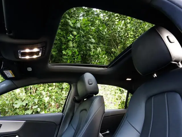 Mercedes-Benz A-klasse 250 e Business Solution Luxury Limited 1e-Eig. & Dealer-Onderh. BOVAG-Garanti...