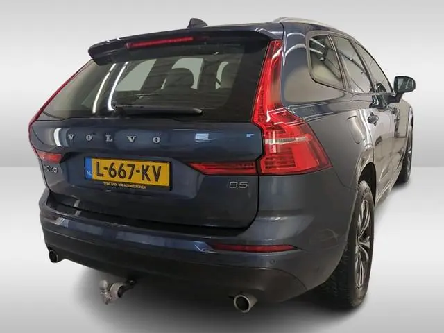 Volvo XC60 2.0 B5 Momentum Exclusive 1e-Eig. & Keurig-Onderh. BOVAG-Garantie. NL-Auto.