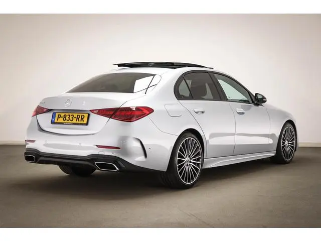 Mercedes-Benz C-klasse 200 Launch Edition AMG Line | PANORAMADAK | STOELVERWARMING | DAB | CAMERA |...