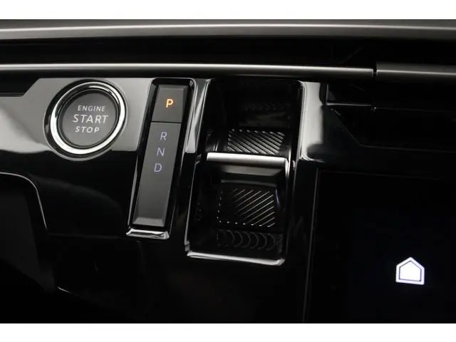 Peugeot e-3008
