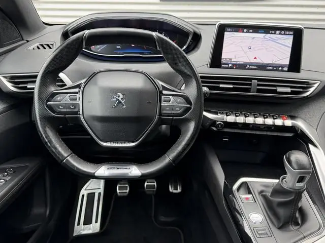 Peugeot 3008 1.2 PureTech GT Line 2e Eigenaar|Navi|Pano|Camera|Carplay|Trekhaak|Clima|Cruise|N.A.P|A...