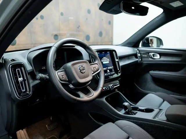 Volvo EX40