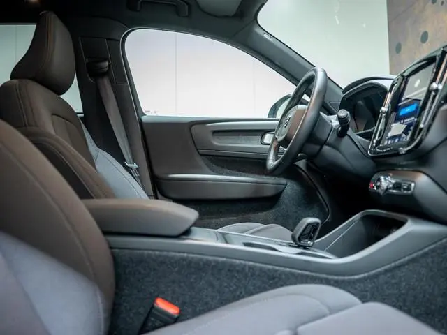 Volvo EX40