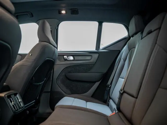 Volvo EX40