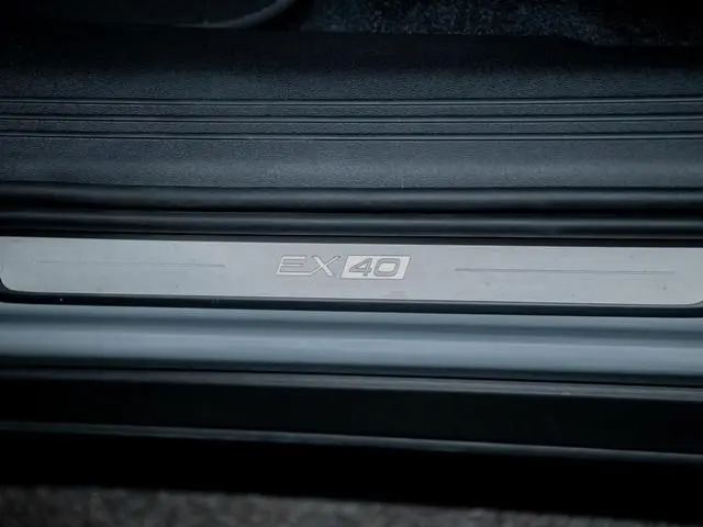Volvo EX40