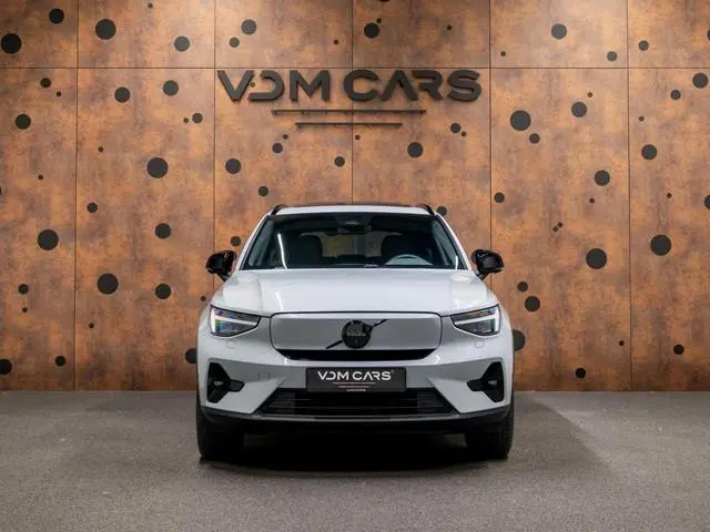 Volvo EX40