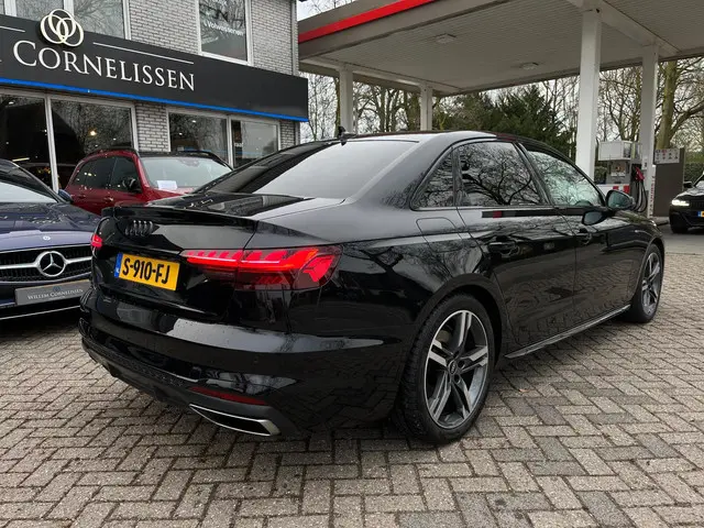 Audi A4 Limousine 35 TFSI S edition