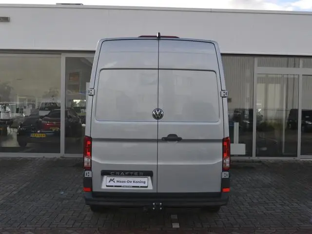 Volkswagen Bedrijfswagens Crafter 35 Trendline 2.0 TDI 140pk L3H3 · Camera · Trekhaak · Tussenschot...