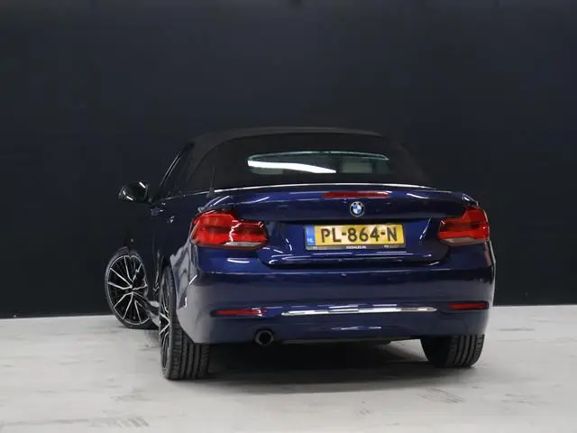 BMW 2-serie Cabrio 218i High Executive [GROOT NAVIGATIE, STOELVERWARMING, STUURVERWARMING, VOL LEDER...