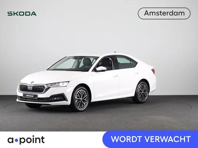 Skoda Octavia Ambition 1.0 e-TSI 110pk DSG-7 | Navigatie | Park Assist | Stoelverwarming | Led verli...