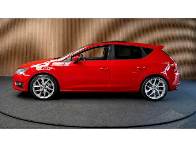SEAT Leon 1.8 TSI FR Panodak Leder Navi Climate Carplay PDC Cruise control Sportstoelen SEAT Sound S...