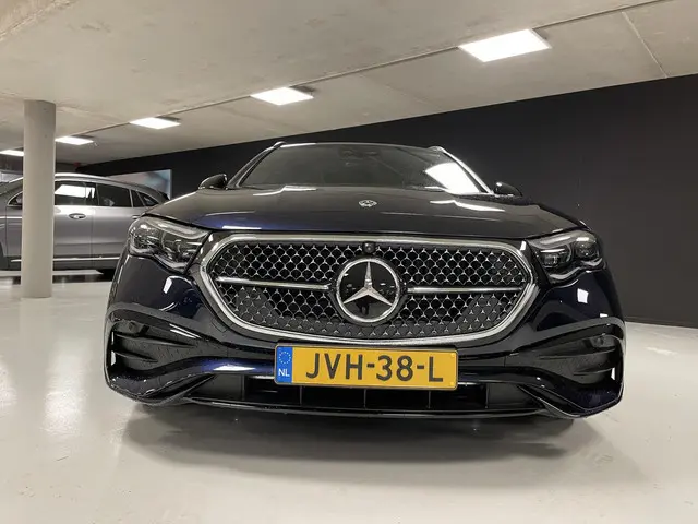 Mercedes-Benz E-klasse Estate 300 e Exclusive Line