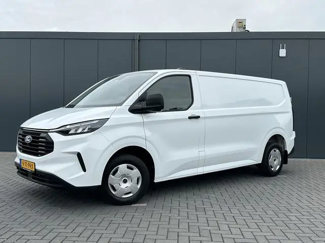Ford Transit Custom 2.0 TDCI 136 PK TREND / L2H1  / 2.740 KG AHG / CAMERA / CRUISE / 3 ZITS / AIRCO...