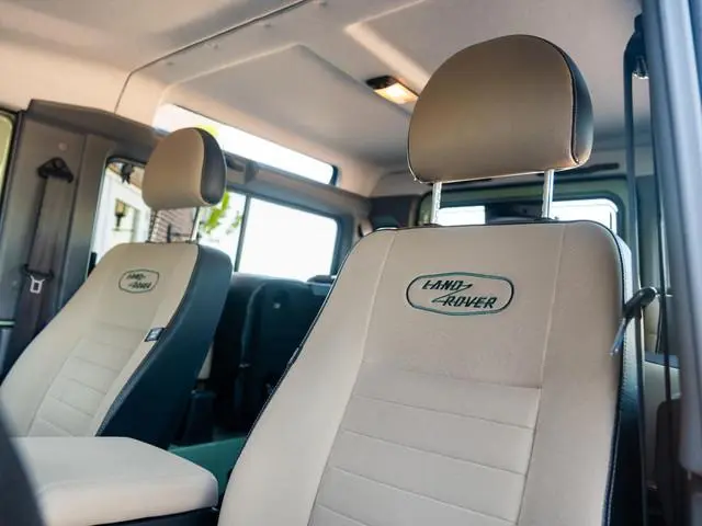 Land Rover Defender