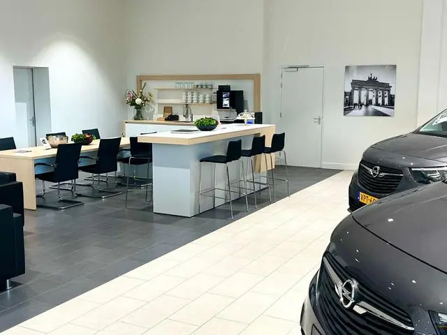 Leapmotor C10