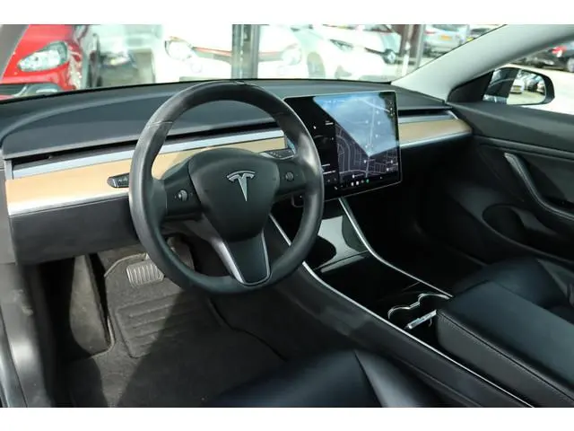 TESLA MODEL 3 STANDARD RWD PLUS 60 KWH SOH | AUTOPILOT | PANO | ORIG. NL NAP