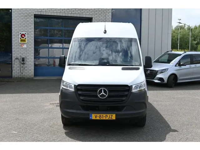 Mercedes-Benz eSprinter 314 L2H2 Pro 81kWh RWD DC opladen 115kW, Geveerde stoel, Etc.