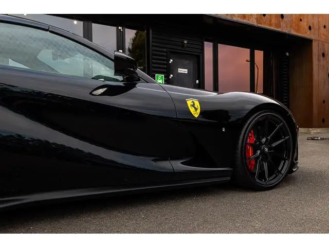 Ferrari 812 GTS
